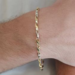 Bracciale 2+1 torchon in Oro Giallo e Bianco foto indossata
