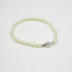 7mm Pearls Bracelet with White Gold 6mm Sphere