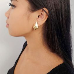 photo fo worn Super Lightweight Prism Shaped Lobe Earrings in Yellow Gold