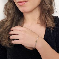 Bracciale Sintesi diametro maggiore 7.00cm Oro Bianco e Giallo foto indossata