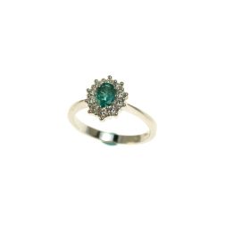 Anello Kate Smeraldo 6x4mm e 10 Diamanti