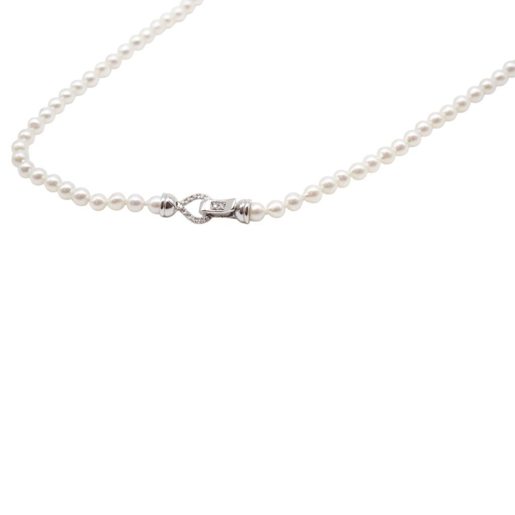 Collana Perle Fresh Water chiusura Goccina in Oro Bianco e Diamanti