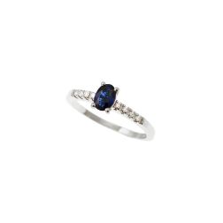 Oval Blue Sapphire Solitaire Ring with 8 Diamonds in White Gold - Italian Size 9