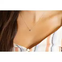 Collana Circle Zaffiro Blu foto indossata