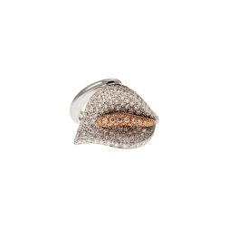 Leaf Design Ring with 148 Diamonds in White Gold and Rose Gold
