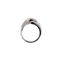 Leaf Design Ring with 148 Diamonds in White Gold and Rose Gold