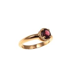 Anello Solitario tondo con Rodolite e 18 Diamanti Oro Rosa