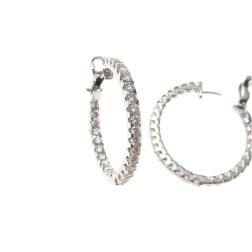 Hoops with 58 diamonds 5.36ct clip closure in white gold