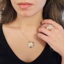 Anello Coriandoli Oro Rosa foto indossata