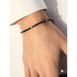 photo of worn DOT Tennis Bracelet x 2.90mm