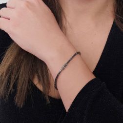 Bracciale Tennis Squadrato Diamanti Neri x 2.30mm foto indossata