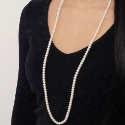 Collana Lunga 89cm Perle Bianche senza chiusura foto indossata