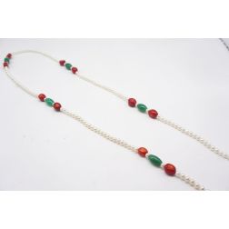 Collana Lunga 104cm Perle Bianche con Pietre verdi e rosse senza chiusura