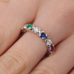 foto indossata Veretta Girandola con Diamanti, Diamante Giallo, Zaffiri Blu, Rubini, Smeraldi - Misura 12