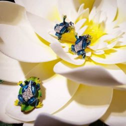 Orecchini Rana Smalti e Diamanti