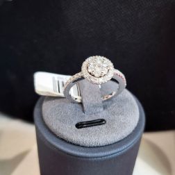 Anello Stardust con Pavè di Diamanti in Oro Bianco