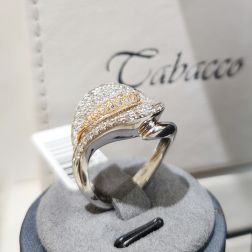 Leaf Design Ring with 148 Diamonds in White Gold and Rose Gold