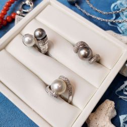 Wave Design Ring with Tahitian Pearl and Pavé Diamonds - Italian Size 12