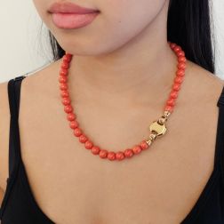 Collana 49cm in Corallo Naturale 9.50-10mm con chiusura Ottagonale Oro Giallo e Rosa foto indossata