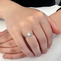 Solitario Pantelleria Oro Bianco 18kt Diamante 0.90ct foto indossata