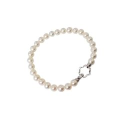 6-6.50mm Fresh Water pearls Bracelet with 18kt White Gold Flower clasp