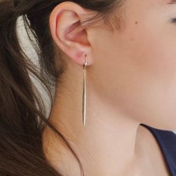 photo of worn Super-lightweight Stiletto pendant earrings in yellow gold