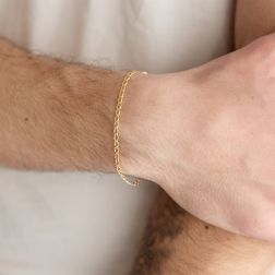 Bracciale catena grumetta ovale piatta sfaccettata 2.80mm - 2.60mm foto indossata