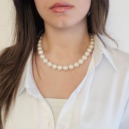 Photo of worn Freshwater pearl necklace with a Hidden Clasp in 18kt White Gold