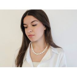 Photo of worn Freshwater pearl necklace with a Hidden Clasp in 18kt White Gold