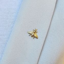 photo of worn Yellow Gold Bee Brooch