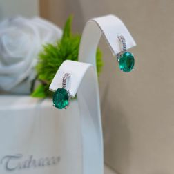 Orecchini monachella Smeraldo 9mm x 6.8mm e Barretta Diamanti