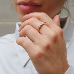 Veretta Suspended Oro Rosa 5 Diamanti da 0.20ct foto indossata