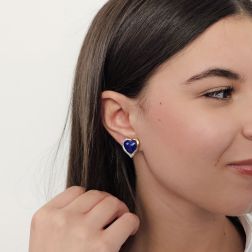 Orecchini Lapislazzuli Cabochon Cuore e Diamanti laterali - Bicolor foto indossata