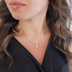 Girocollo Spiga quadra con Trilogy 1.22ct Diamanti su oro Bianco foto indossata