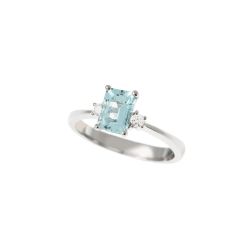 7x5mm Octagonal Aquamarine Solitaire Ring with 2 Diamonds in White Gold