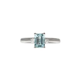 Anello Solitario Acquamarina Ottagonale 7x5mm e 2 Diamanti in Oro Bianco