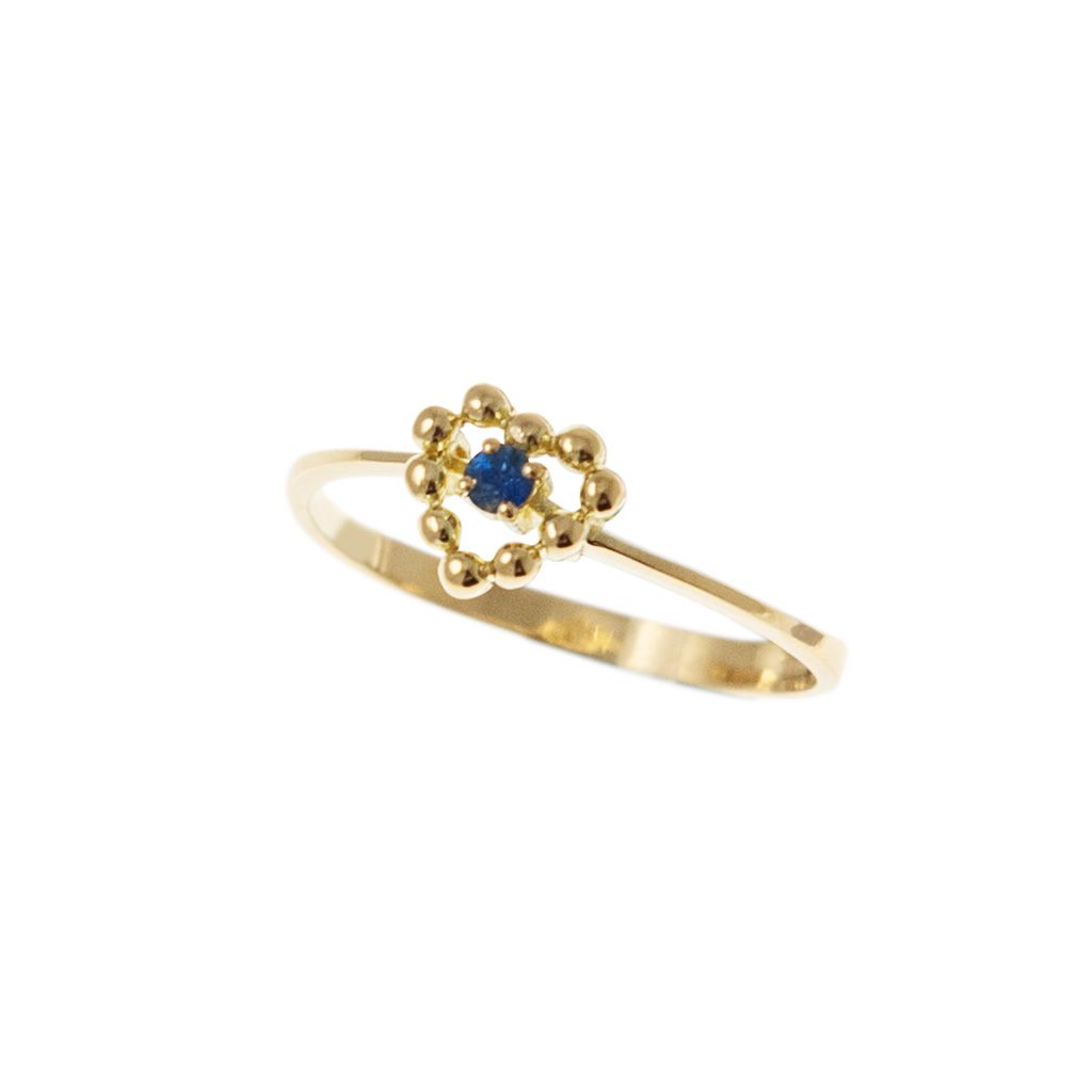 Easy Love Blue Sapphire Yellow Gold Solitaire Ring