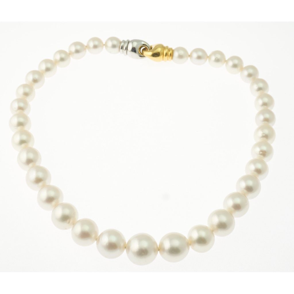 Collana Perle Australiane a scalare