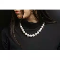 Collana Perle Australiane a scalare