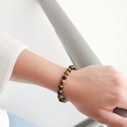 Photo of worn Elastic bracelet with 8.50mm Tiger's Eye beads