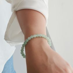 Photo of worn Elastic bracelet with 6.50mm Green Aventurine beads