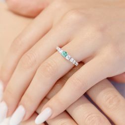 photo of worn Veretta Scalare Solitaire Ring with Emerald and Diamonds in White Gold - italian Size 12