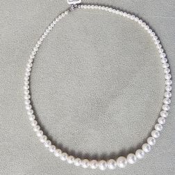 Scaled Pearl Necklace 9.7mm - 3.3mm - White Gold Lobster Clasp