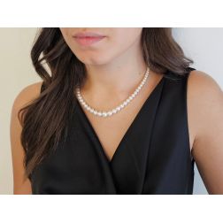 Girocollo Perle Scalare 9.7mm - 3.3mm - Chiusura moschettone Oro Bianco foto indossata
