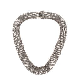 Magnificent white gold large necklace x 19.20mm