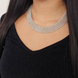 Photo of worn Magnificent white gold large necklace - 40cm x 19.20mm