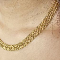 Collana Magnificent oro giallo - 43cm X 9.80mm foto indossata