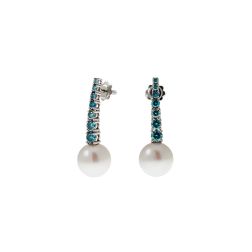 Orecchini Tennis Scalare in Oro Bianco con Diamanti Blu e Perle Freshwater
