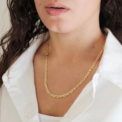 Photo of worn Necklace 50cm x 4.40mm faceted 1+1 Tiger chain yellow gold
