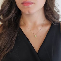 Foto indossata Light Point Sparkle Necklace Peridot Square 5mm